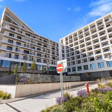 Lam Terracotta - Ac - Balcony Lägenhet