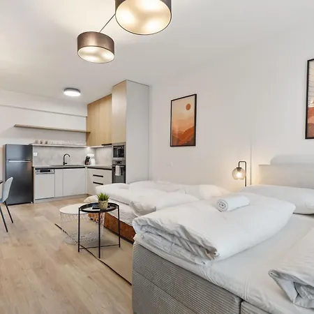 Lam Terracotta - Ac - Balcony * Братислава